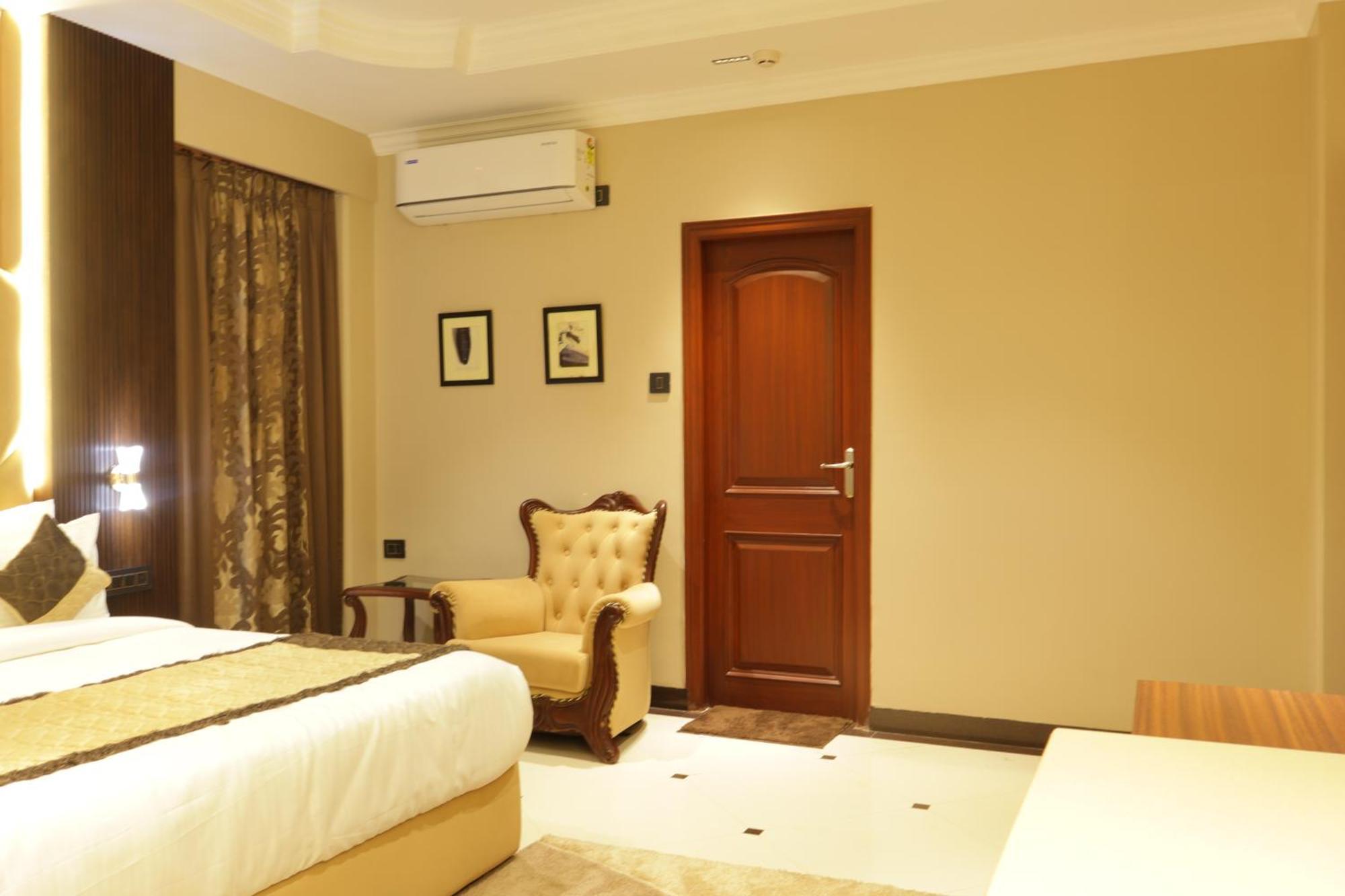 Suramya Homestay Bhopal Exterior photo